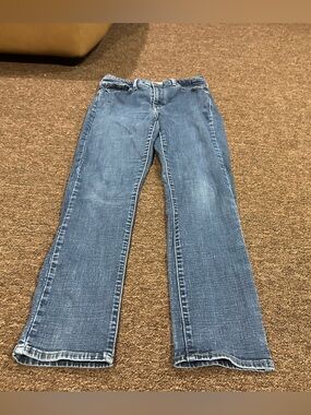 EUC! Levi's Classic Straight 8 Jeans Denim Blue